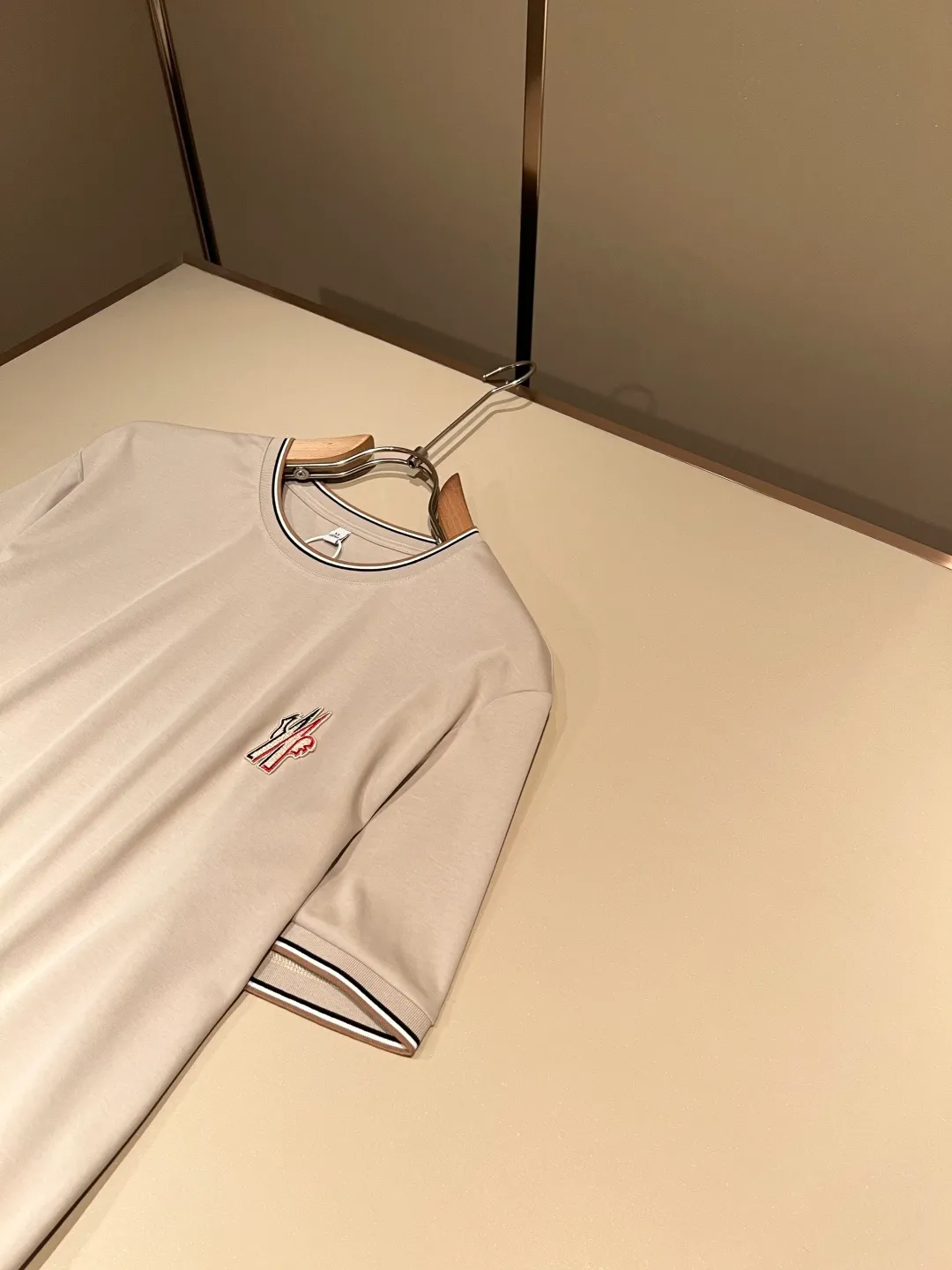Moncler 2026 Same Style👫 T ， ！！ ！ logo ！ Breathable， ， ，Quality ， ， ， ， ， . .... ， ， ！Size：M-4XL